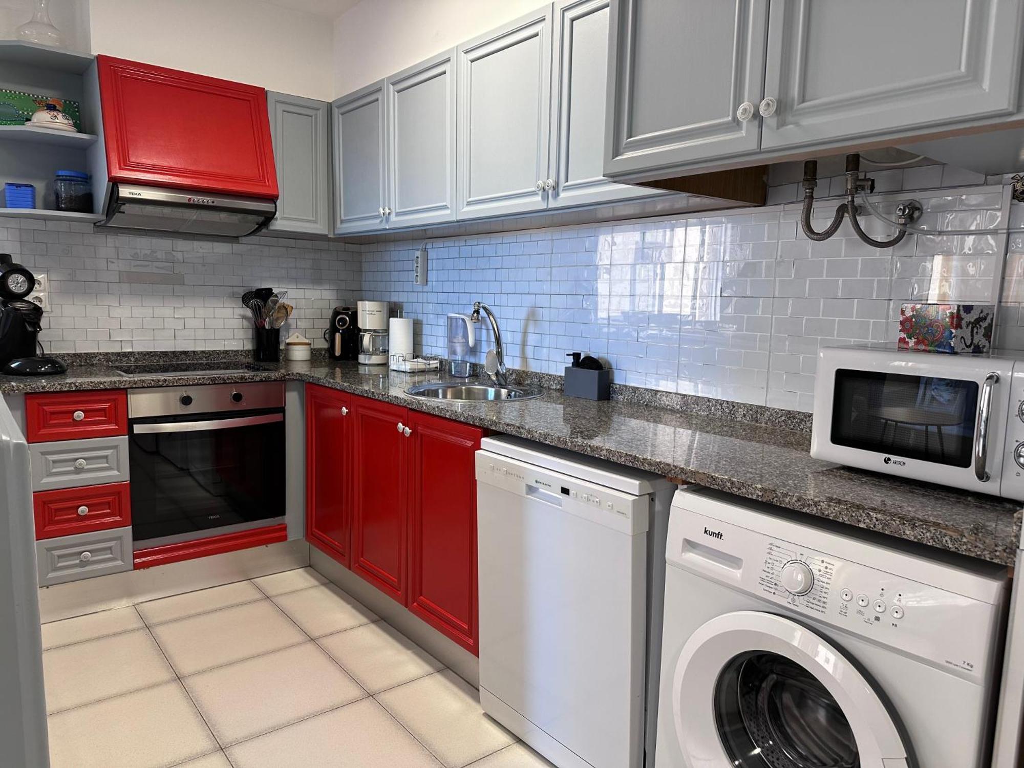 On The With Parking And Pool Apartment *